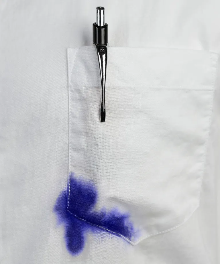 لکه خودکار و جوهر روی لباس Ink Stain On the Cloths