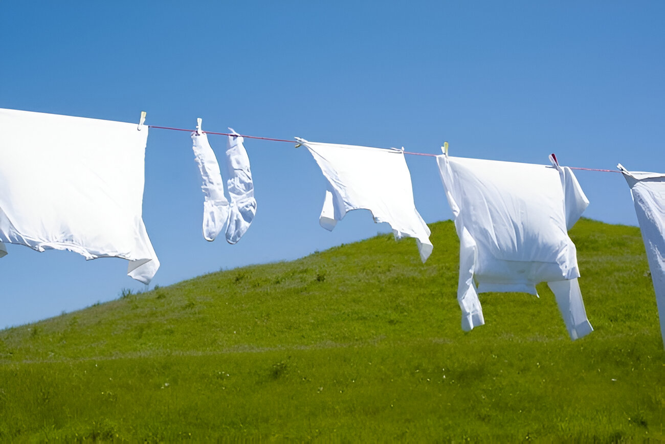 داستان لباسها و لکه ها Stains and cloths stories